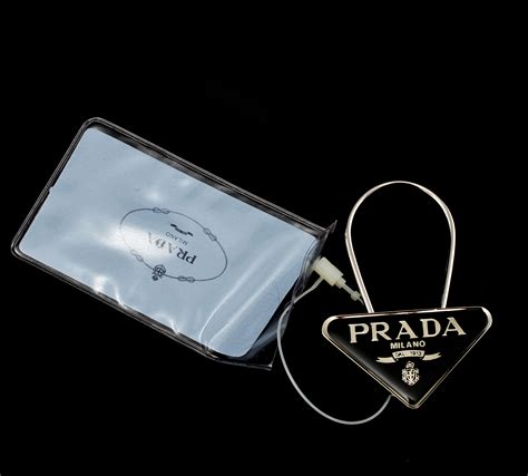 prada nyckelring